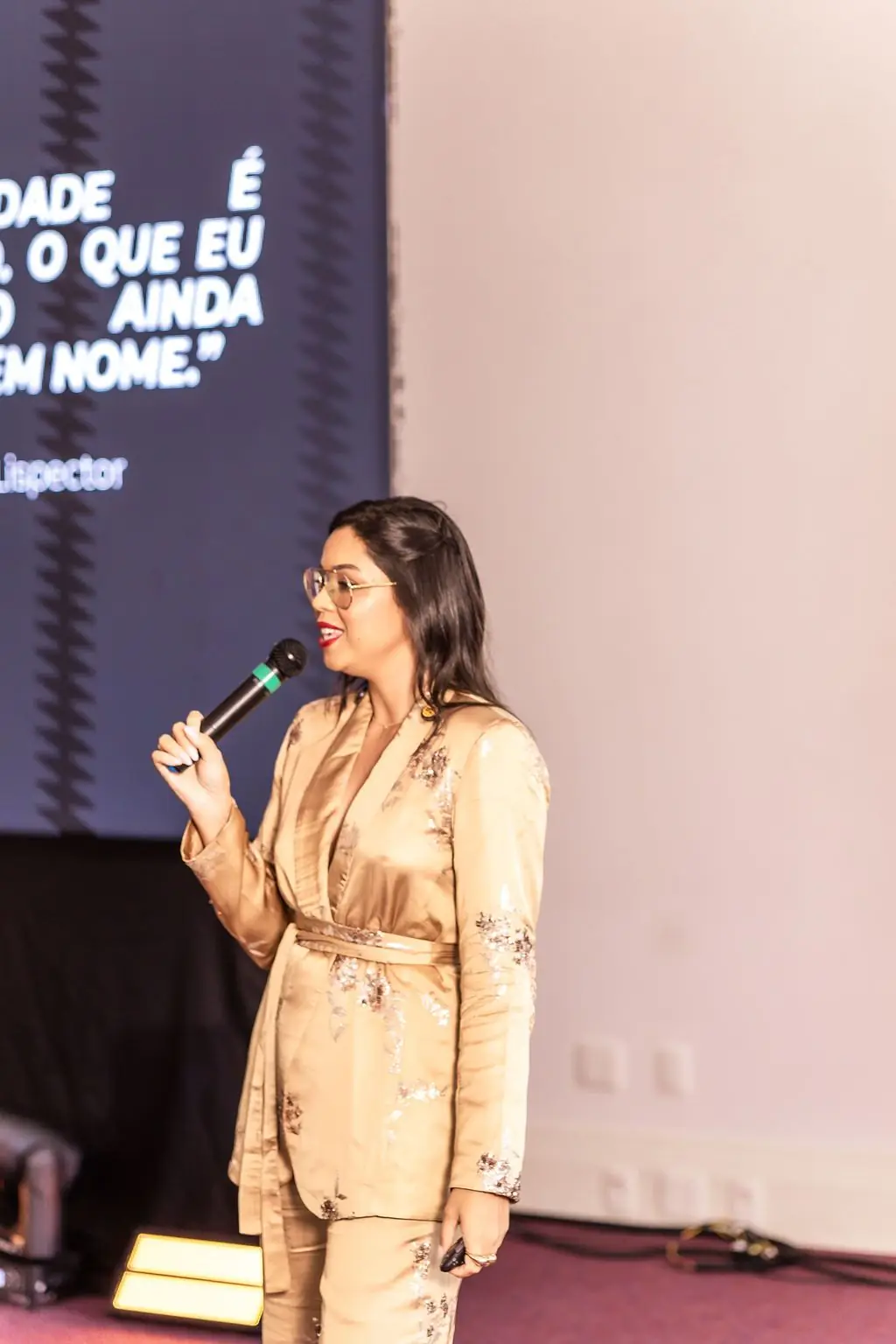 Bruna palestrando